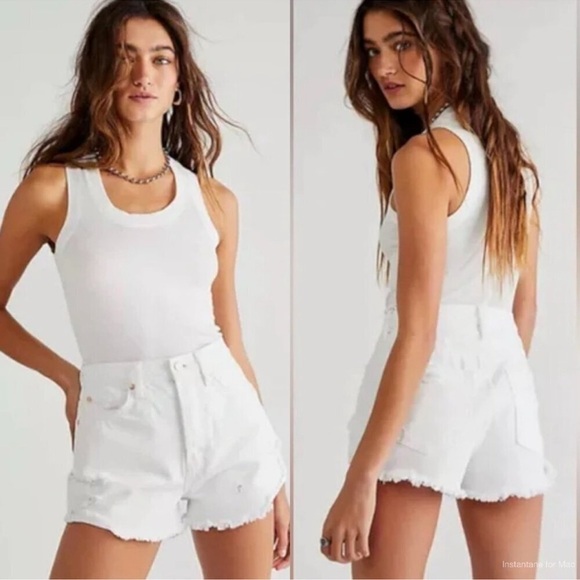 Free People Pants - NWT Free People Lasso High Rise Distressed Cutoff Denim Shorts Optic White Sz 28
